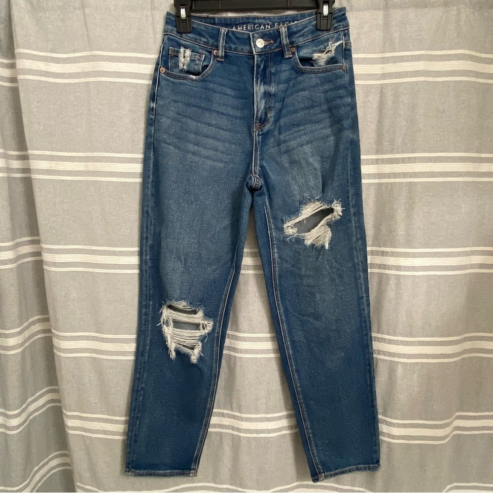 AMERICAN EAGLE / Mom Straight Jean High Rise Distressed Size‎ 2 Reg
